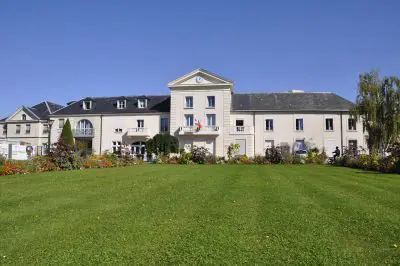 12COM_Chelles_Mairie